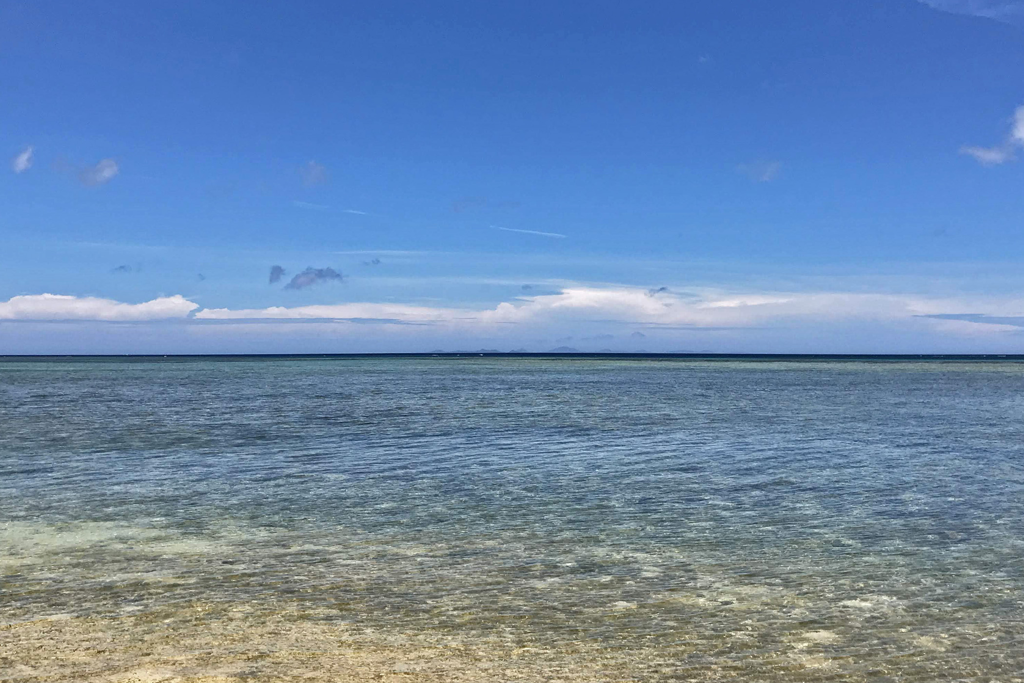 今帰仁の海